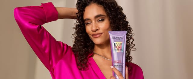 STAY STUNNING, SUN OR SHOWER!